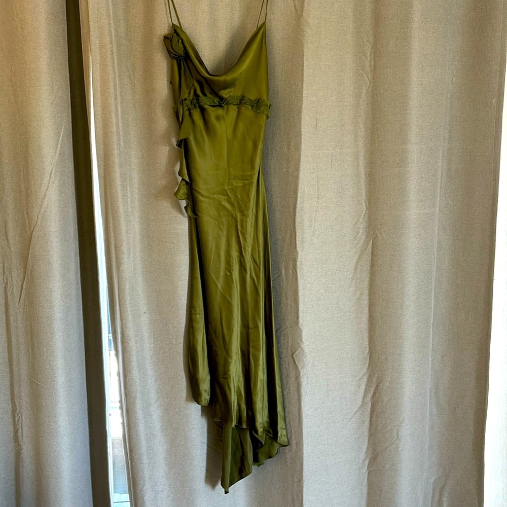 Very elegant 90s cowl-neck style dress.